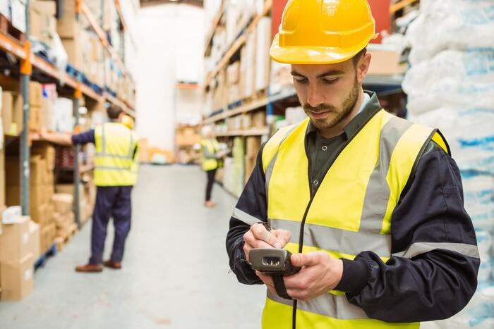 agent logistique : métier, salaire, compétences et évolution