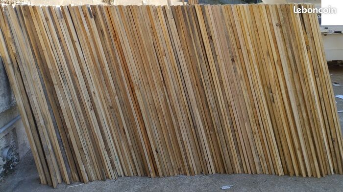 Planches de palettes naturelles : tout savoir pour sublimer votre déco avec du bois de palettes
